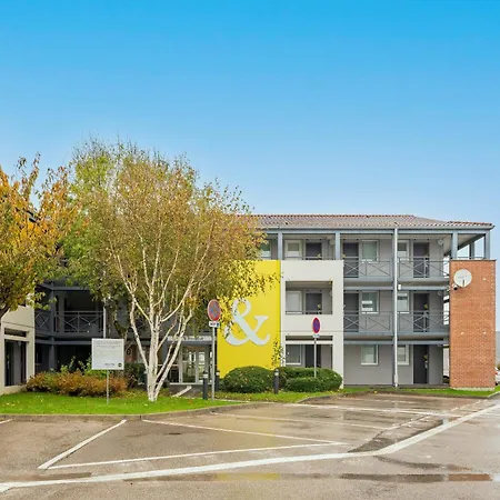 מלון Calais Tunnel Sous La Manche