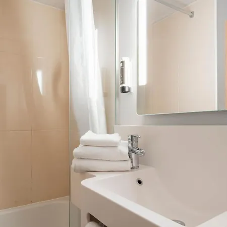 Calais Tunnel Sous La Manche