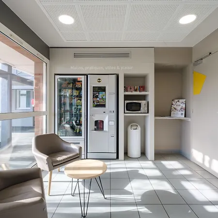 מלון Calais Tunnel Sous La Manche 2*