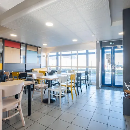 Calais Tunnel Sous La Manche מלון קוקל