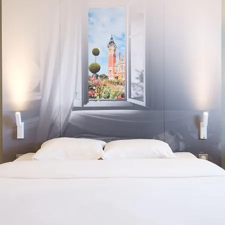 מלון Calais Tunnel Sous La Manche