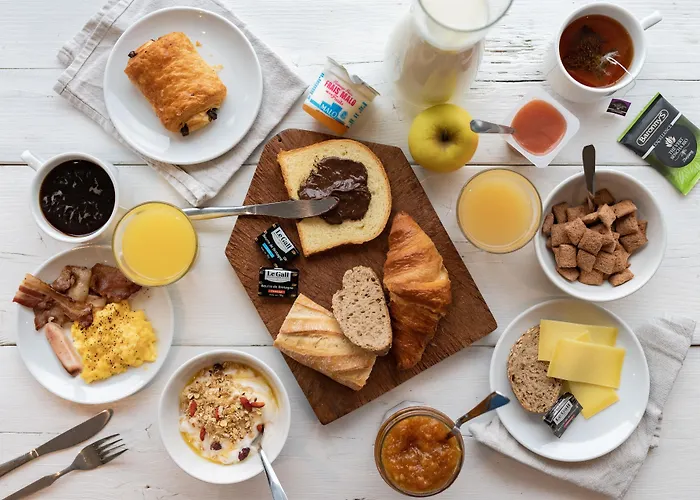 Calais Tunnel Sous La Manche Hotel 2*