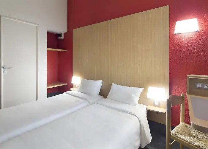 Calais Tunnel Sous La Manche Hotel Coquelles