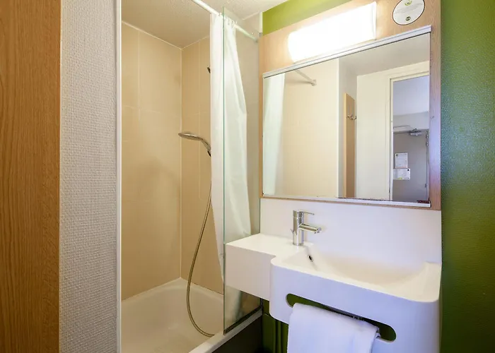 Calais Tunnel Sous La Manche Hotel Coquelles