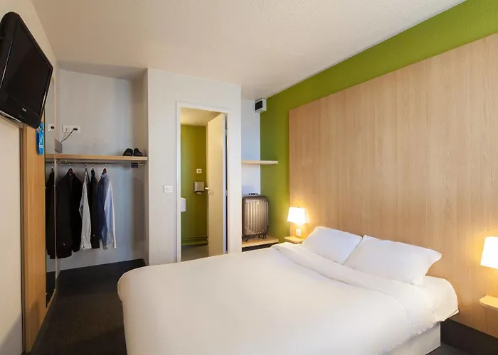 Calais Tunnel Sous La Manche Hotel