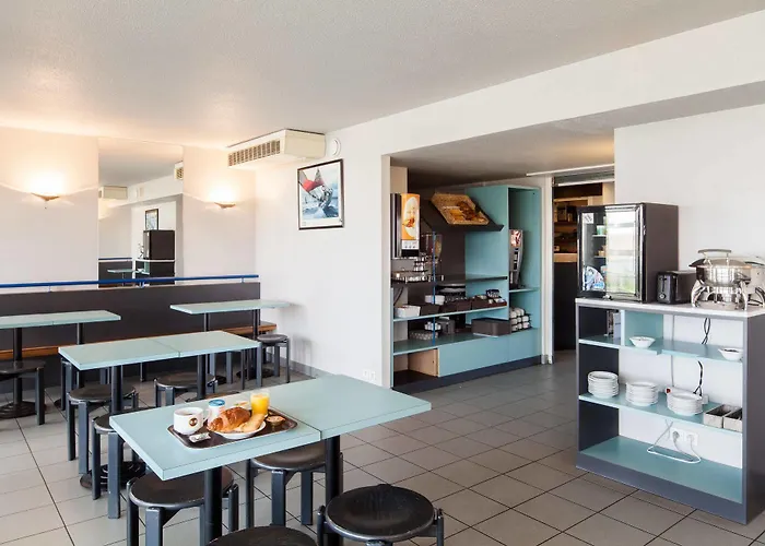 Calais Tunnel Sous La Manche Coquelles