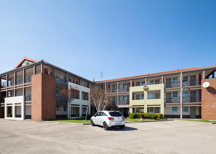 Calais Tunnel Sous La Manche Hotel 2*